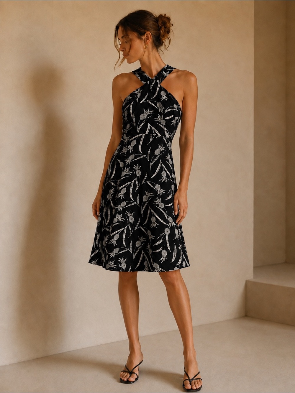 Ann Taylor Navy Blue & White Floral Linen Blend Embroidered Halter Dress Size 0